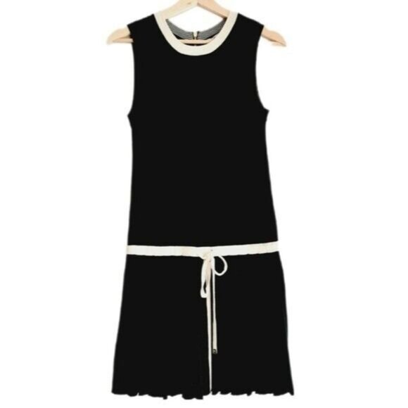 JUICY COUTURE 100% Wool Tennis Drop Waist Pleated Dress B&W Sz S - Picture 2 of 15